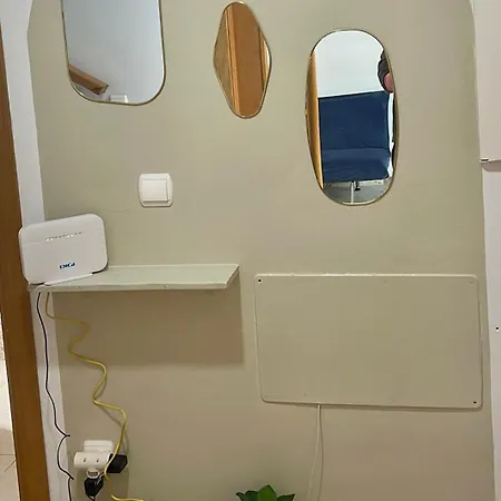 Glass Student-habitacion Doble Privada En Casa Compartida-uebica2 בית אירוח