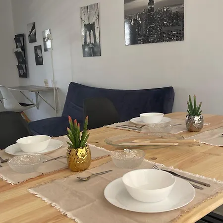 בית אירוח Glass Student-habitacion Doble Privada En Casa Compartida-uebica2 מאיירנה דל אלחראפה