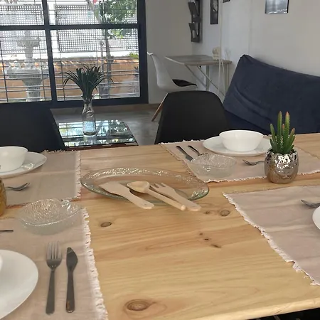 Glass Student-habitacion Doble Privada En Casa Compartida-uebica2 בית אירוח מאיירנה דל אלחראפה