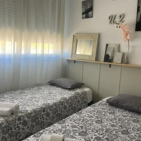 Glass Student-habitacion Doble Privada En Casa Compartida-uebica2 בית אירוח