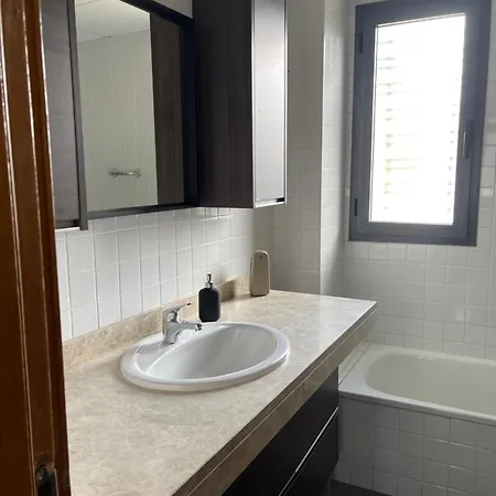 בית אירוח Glass Student-habitacion Doble Privada En Casa Compartida-uebica2 מאיירנה דל אלחראפה